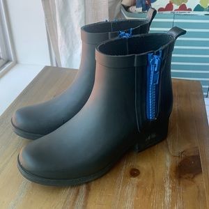 Lucky brand rain boots